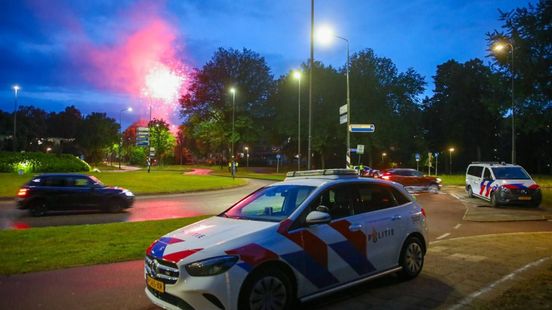 Drietal opgepakt bij protesten rond noodopvang in Apeldoorn