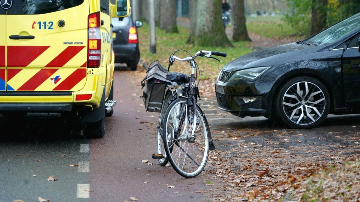 Fietser gewond bij aanrijding in Hoogeveen