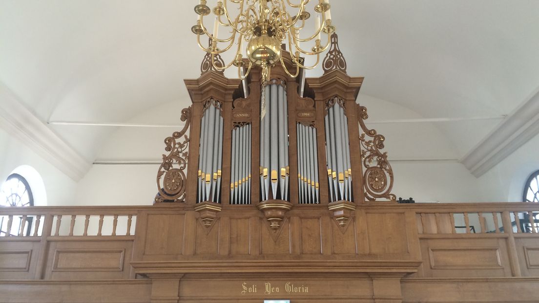 Het orgel in de koloniekerk