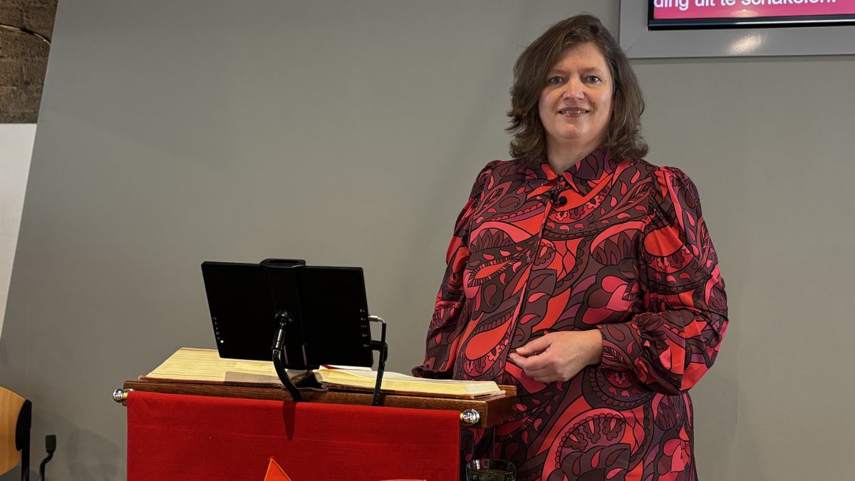 Van accountant naar predikant: zo vond de nieuwe dominee van Tholen en Poortvliet haar roeping