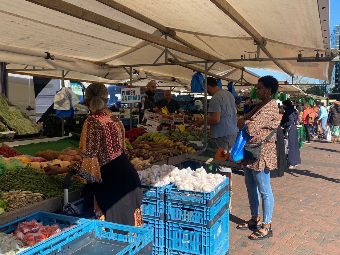 Markt op de Binnenrotte in Rotterdam