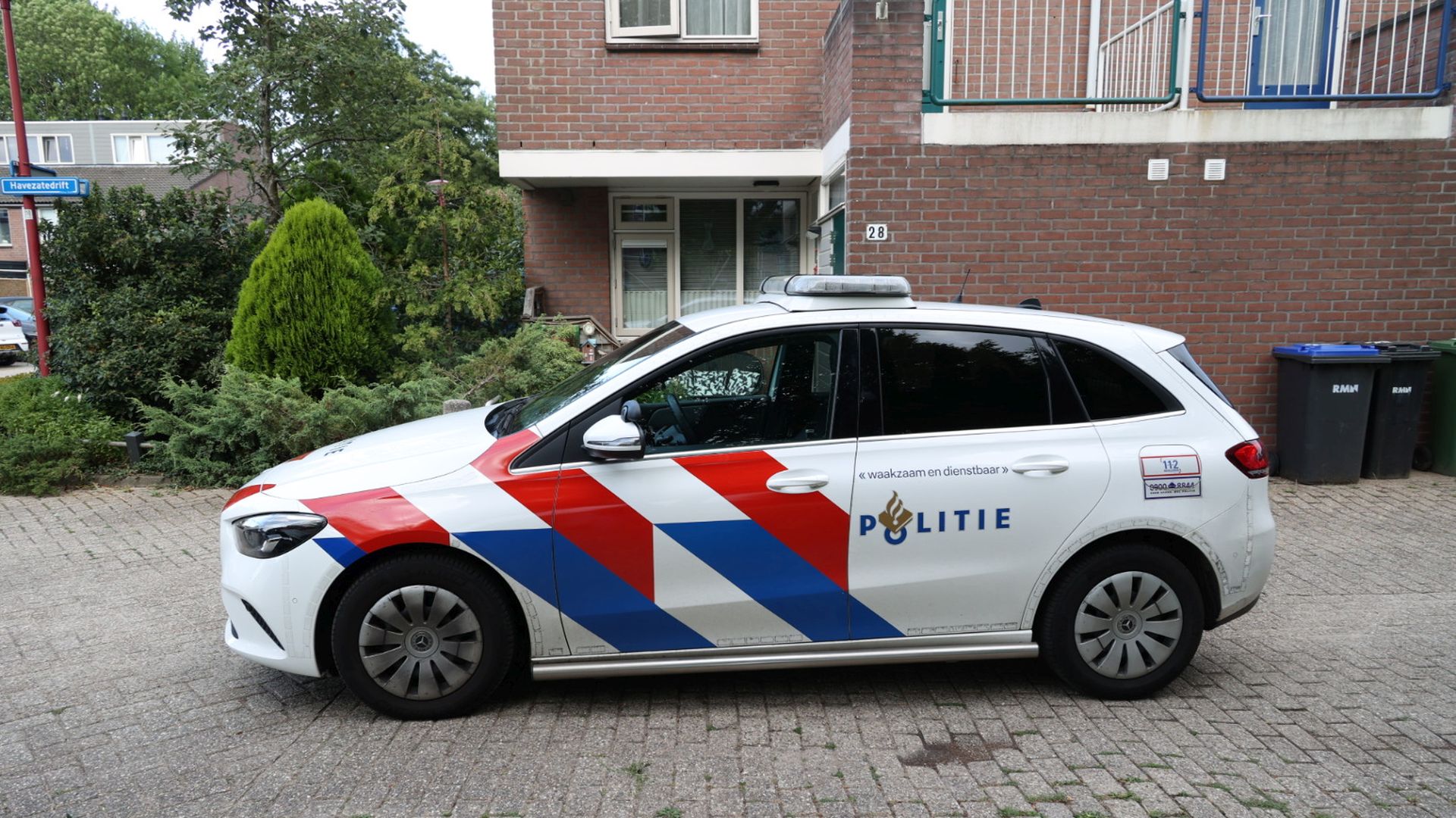 Man die 7-jarig meisje in speeltuin met schaar aanviel niet naar cel maar naar kliniek