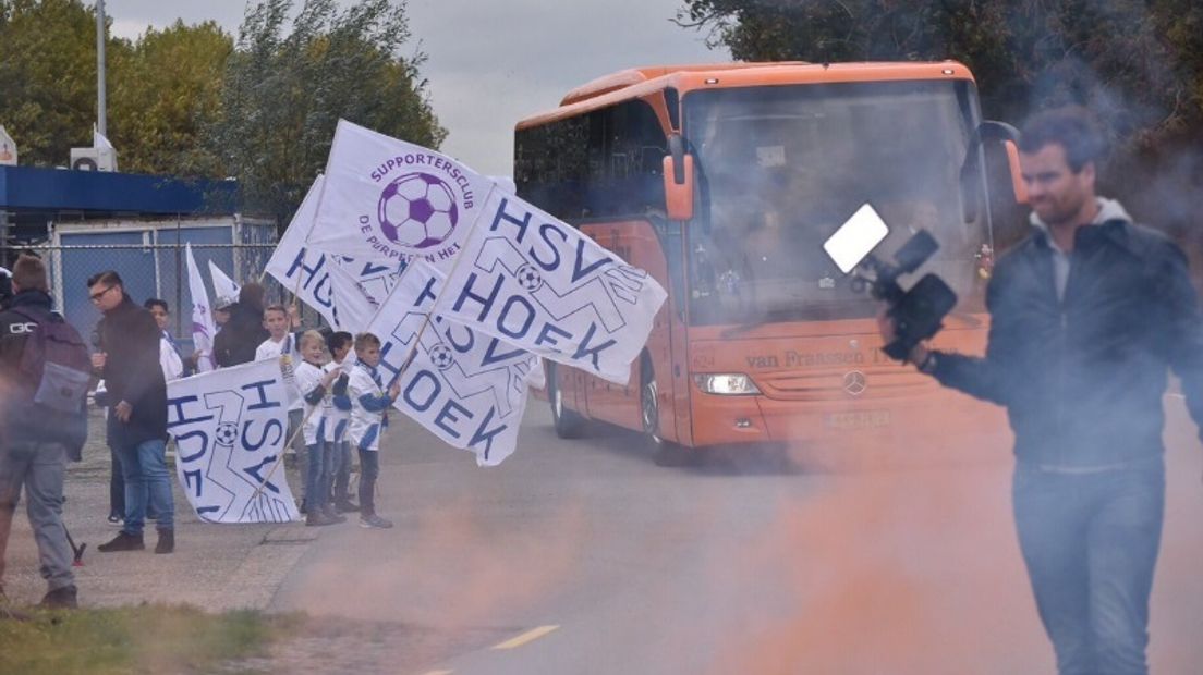 Voetballers van Hoek naar Lisse voor de penalty's