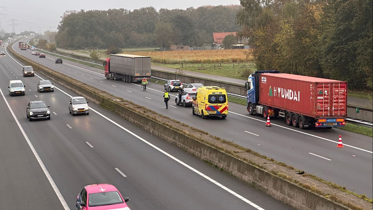 A73 dicht door ongeval: lange file op A2
