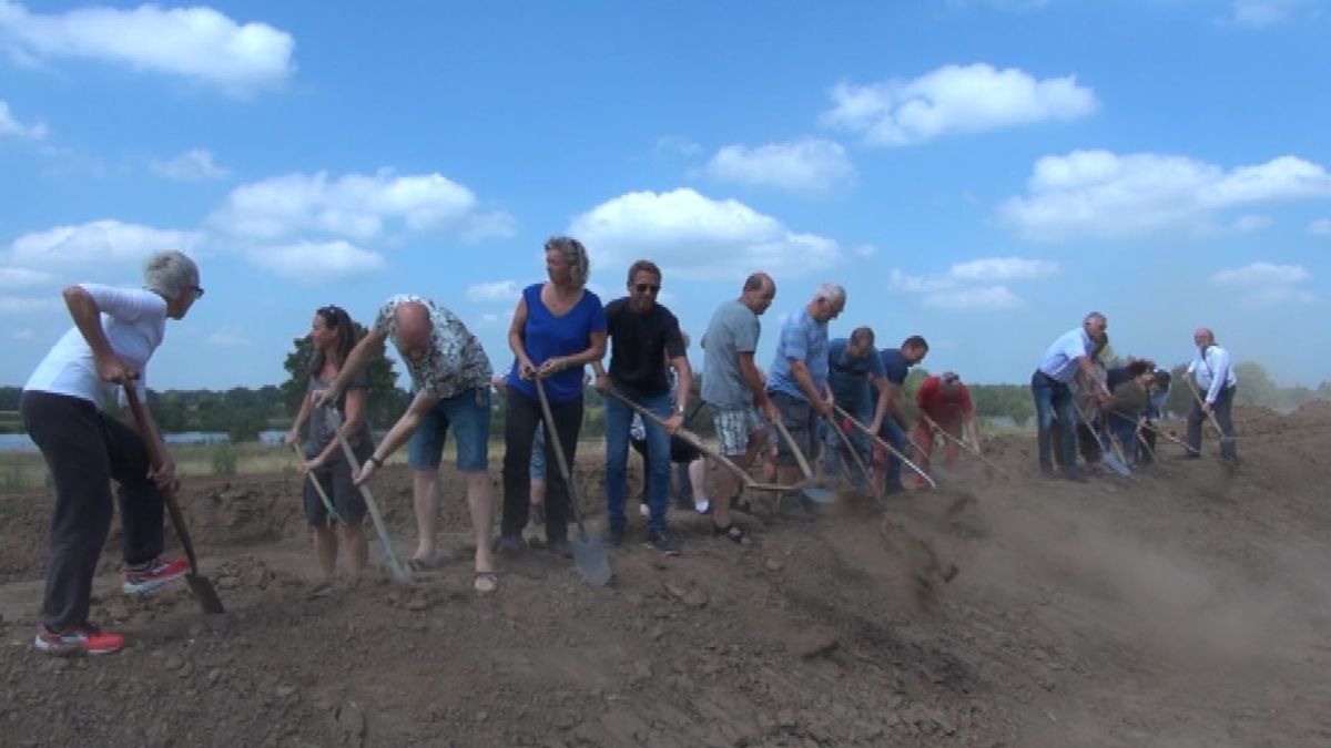 L1NWS: Nieuwe dijk in Aijen wordt toch verlaagd