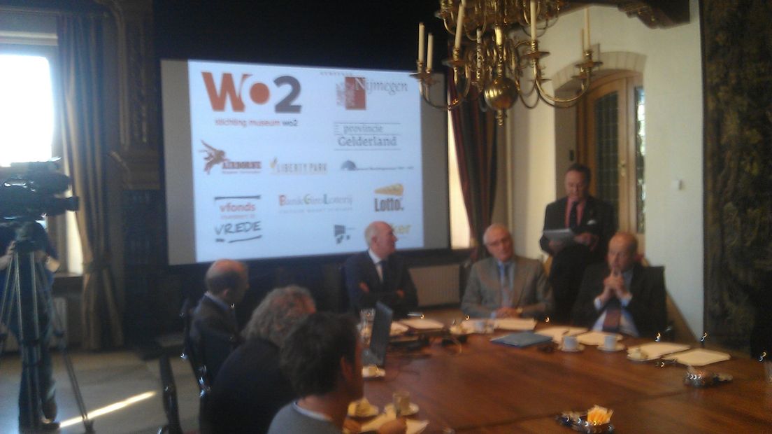 In Nijmegen zijn woensdag handtekeningen gezet om de mogelijkheden voor een nieuw museum over de Tweede Wereldoorlog te onderzoeken.
