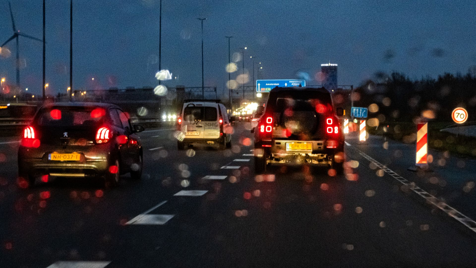 Na ingaan van de wintertijd komt dé filemaand van het jaar eraan