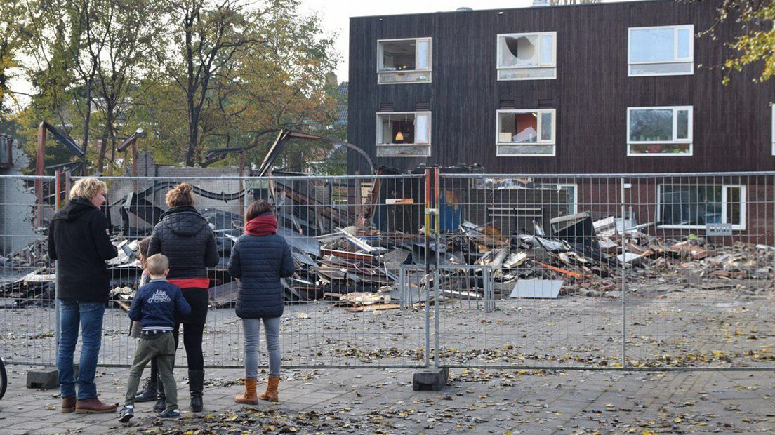 Ouders en leerlingen komen kijken bij Het Karrepad