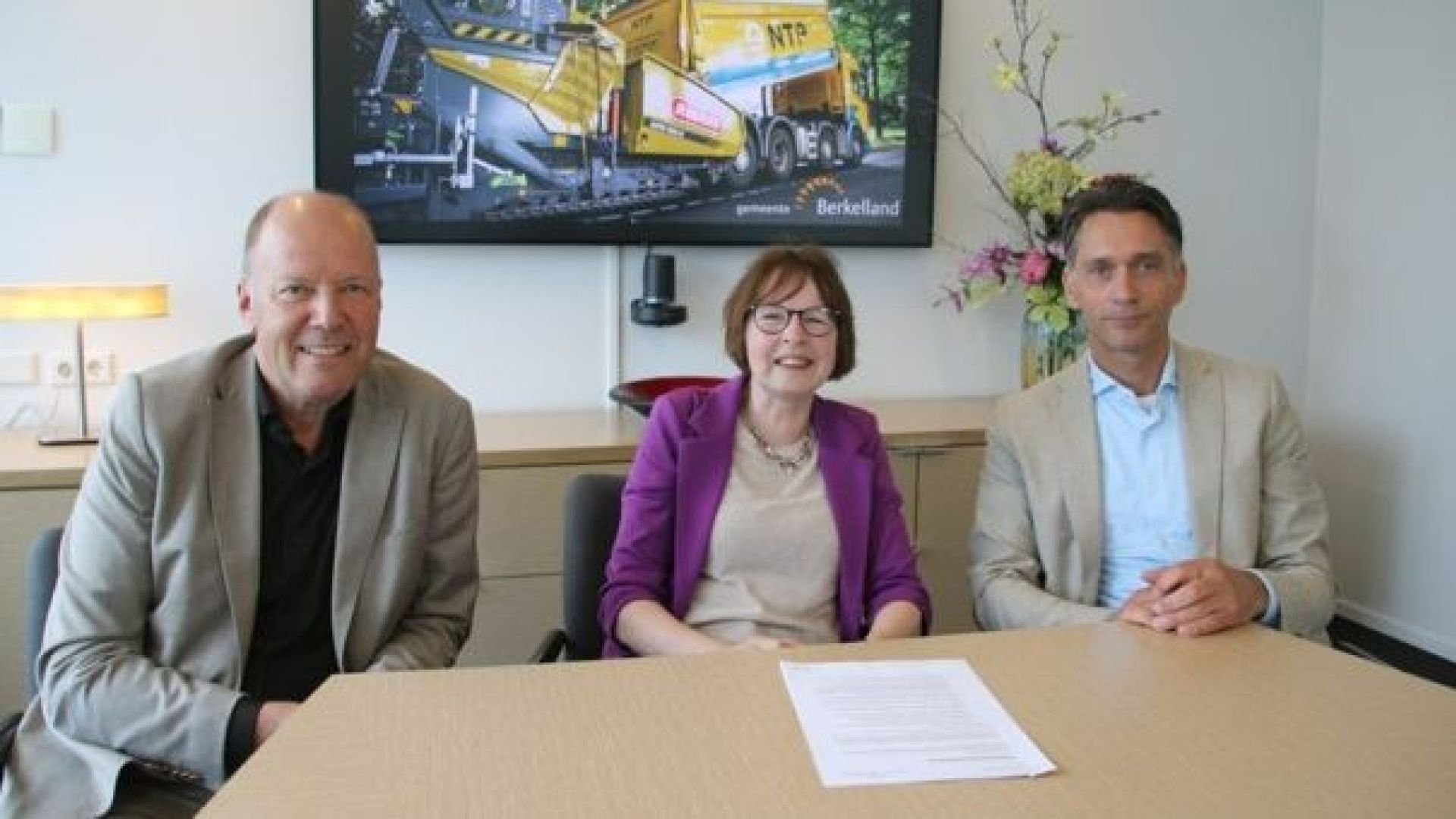 Berkelland sluit nieuw contract af voor onderhoud van wegen.
