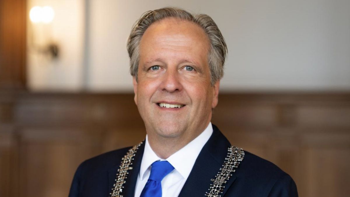 PVV haalt AI-afbeelding offline na kritiek burgemeester