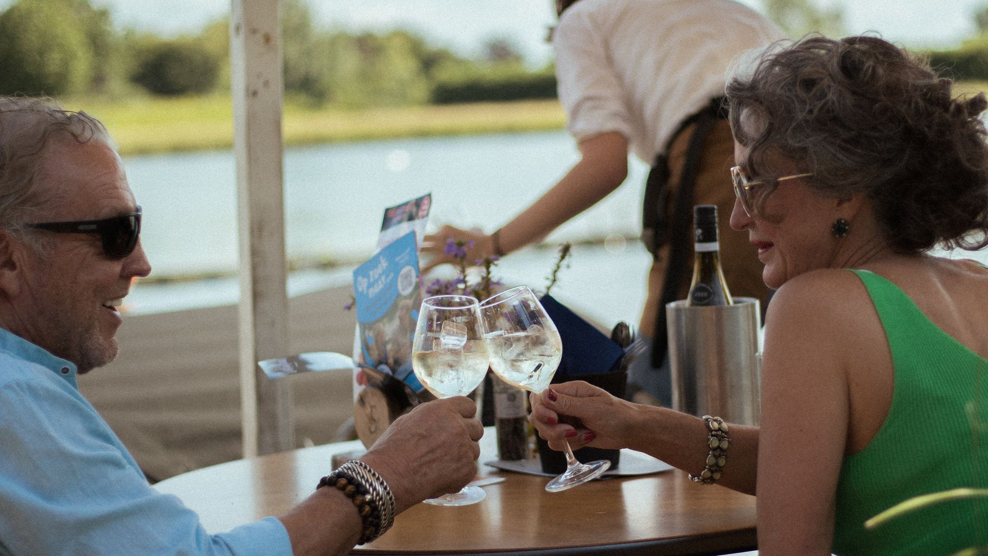 Terras Rhenoy valt in de prijzen