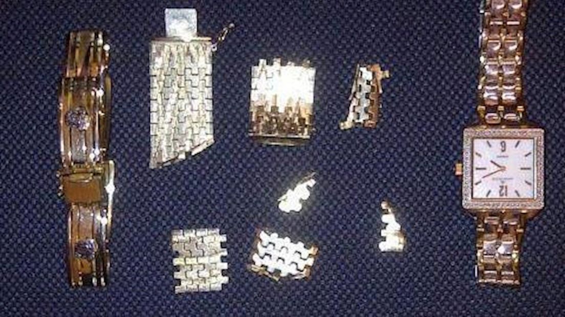 De gevonden sieraden