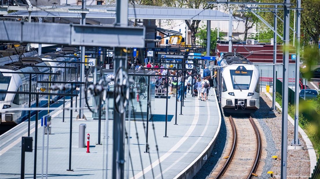 De regionale treinverbindingen hebben nu nog geen overkappingen