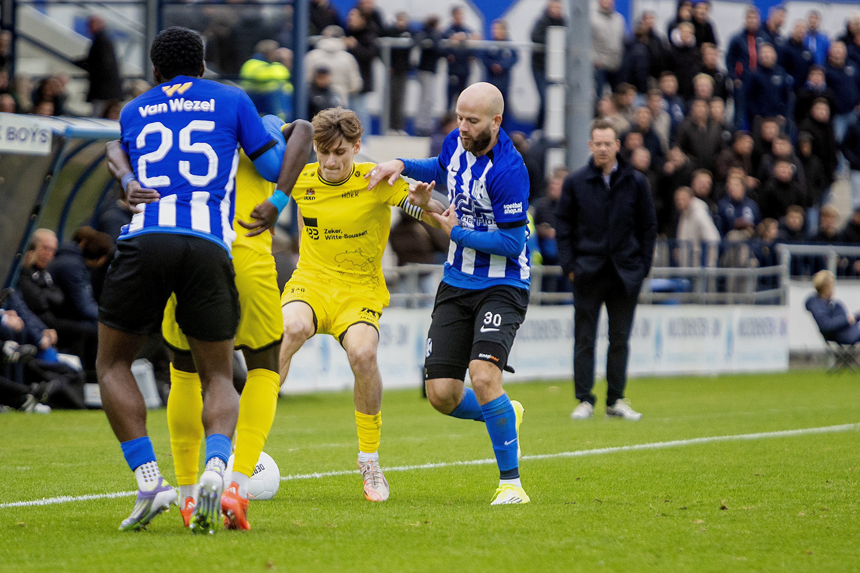 Hoek gaat flitsend van start tegen Quick Boys, maar moet in de tweede helft het hoofd buigen