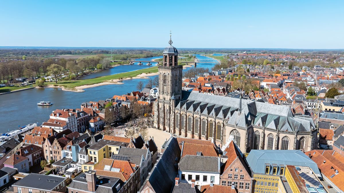 Nieuwe coalitie Deventer zet in op veel nieuwe woningen en kijkt naar derde IJsselbrug