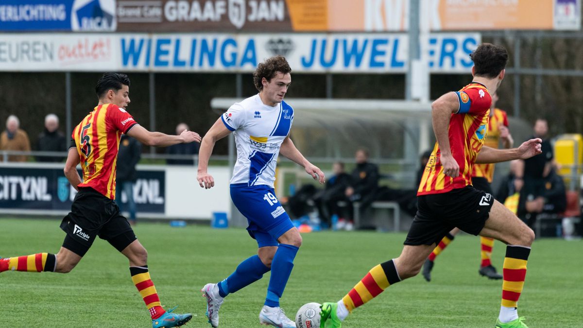 Hoek komt met de schrik vrij tegen Ter Leede
