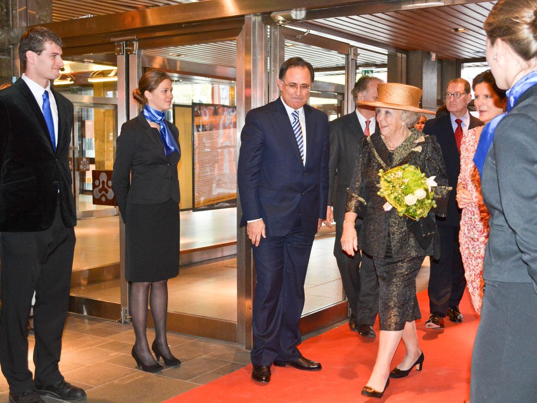 Prinses Beatrix bij viering 100 jaar Erasmus Universiteit