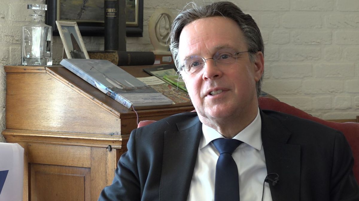 Oud-burgemeester blikt terug op corona: 'Veel paniek in Zwartewaterland'