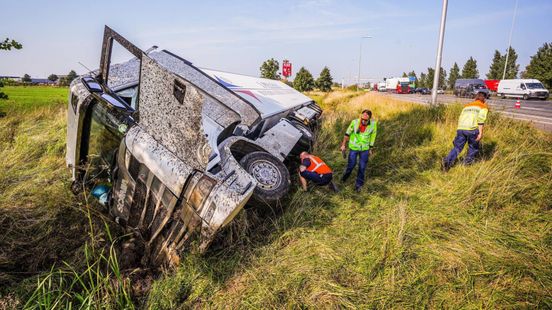 Lange files op A50 door ongelukken. Lange files op A50 door ongelukken.