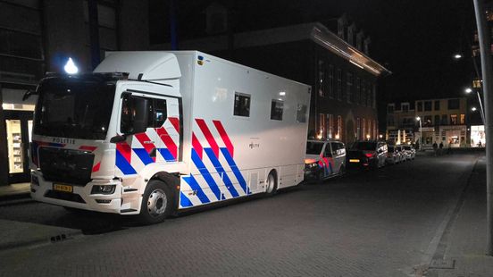 Veel politie en brand bij derby • fietser aangereden. Veel politie en brand bij derby • fietser aangereden.