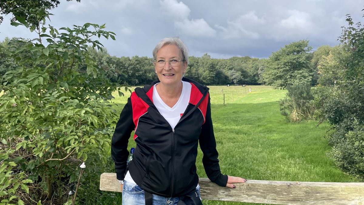 Iedere dag een knapzaktocht: Vandaag loopt verslaggever Elly Smit haar laatste route bij Deurze