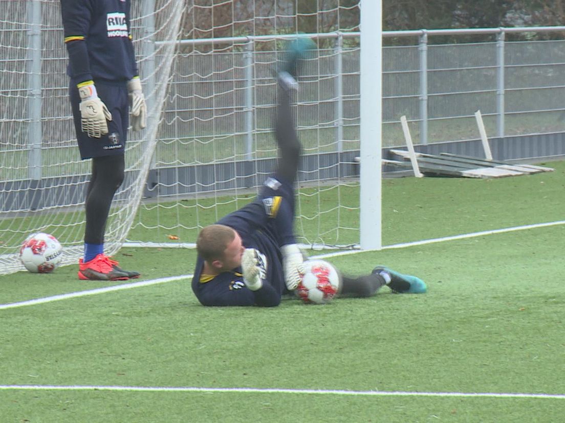 Mike Havekotte in actie op de training van FC Dordrecht