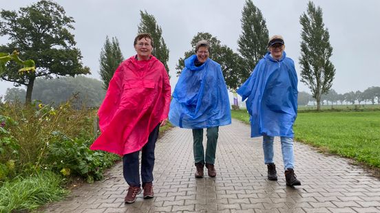 Door kippenschuur, kerk en sportschool: Wandelvierdaagse verrast op eerste dag Home