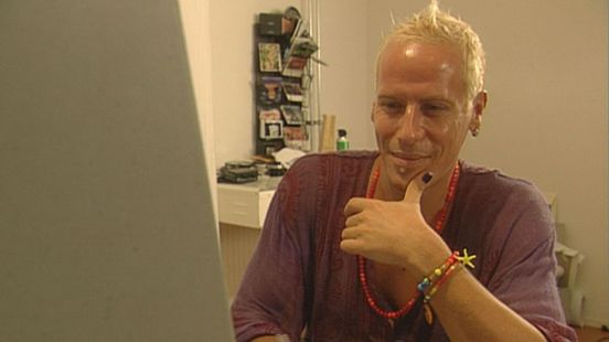 Micha Klein (61), pionier van de computerkunst, overleden