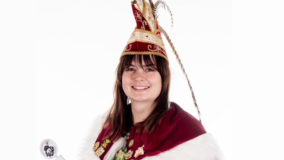 Lerares verandert in Prinses Carnaval van Tijnje: 