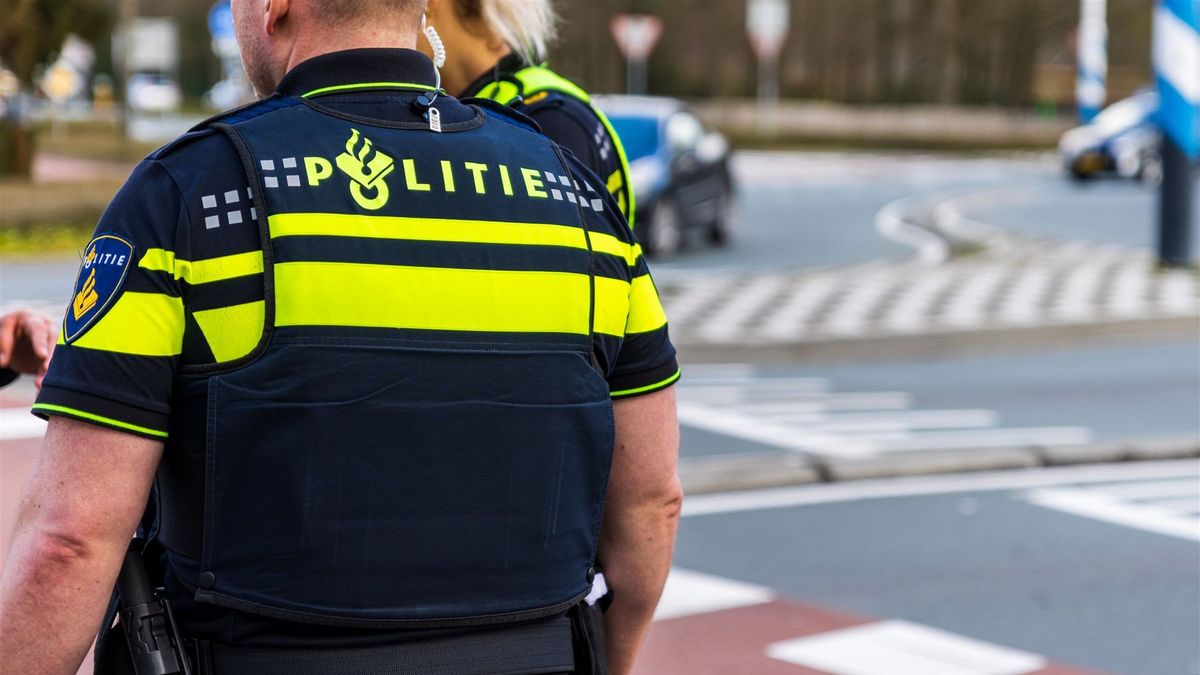 Man steekt negen autobanden lek, politie zoekt getuigen
