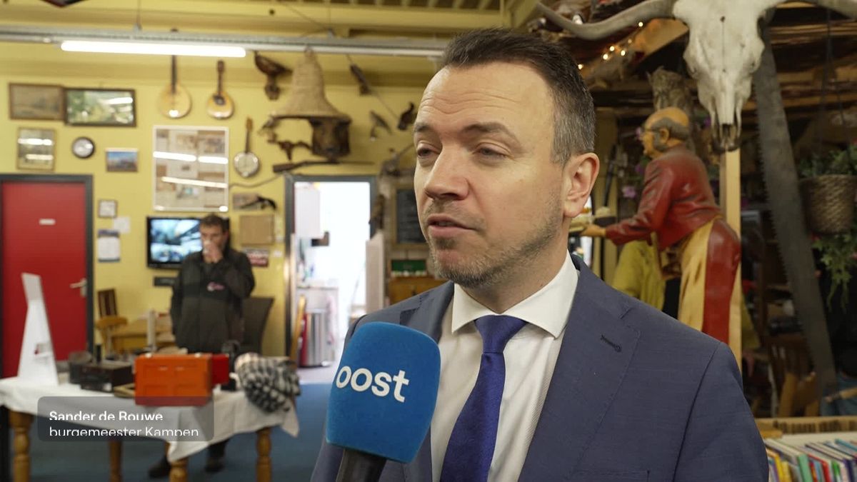 Bij kringloopwinkels in Kampen en IJsselmuiden kun je ook je noodpakket samenstellen.