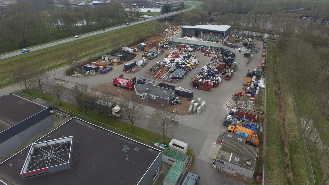 Talen grenst aan de wijk Haveltermade en andere bedrijven op industrieterrein Noord (Rechten: Serge Vinkenvleugel/RTV Drenthe)