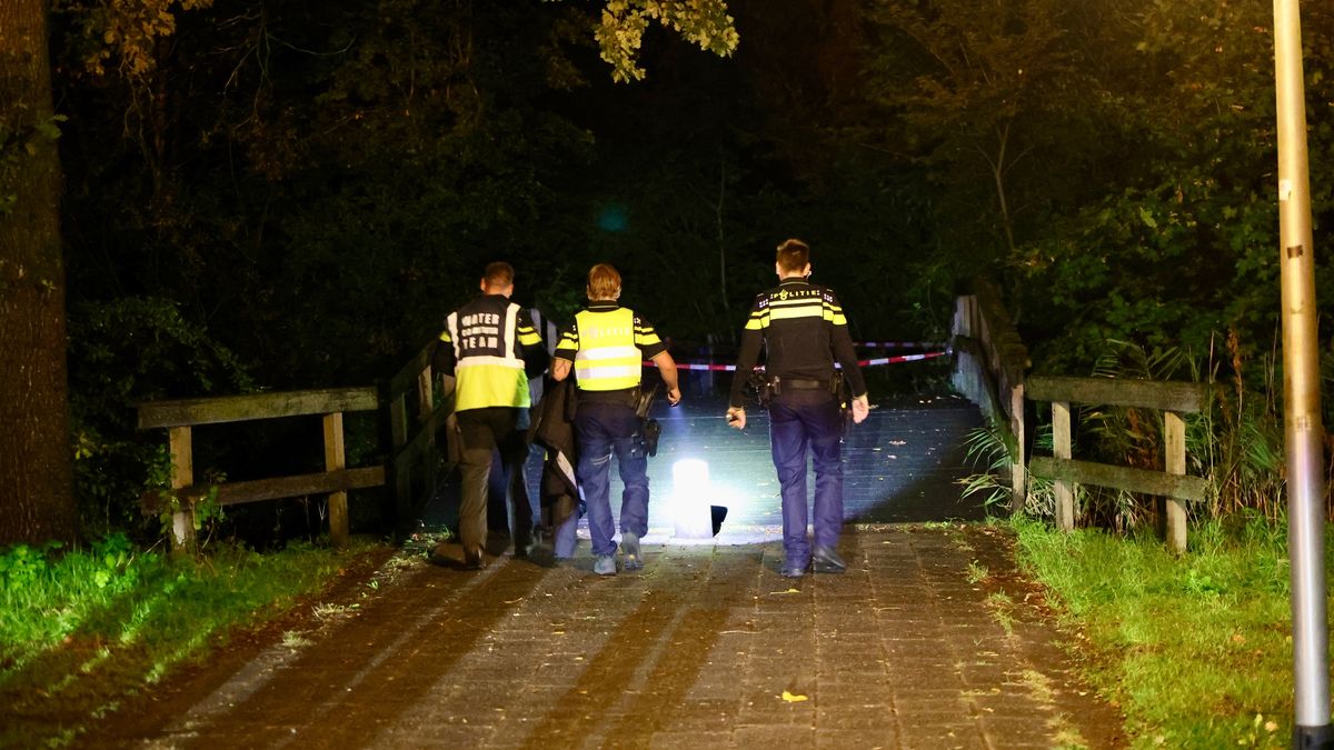Zoekactie na ongeluk met te water geraakte motor in Leeuwarden