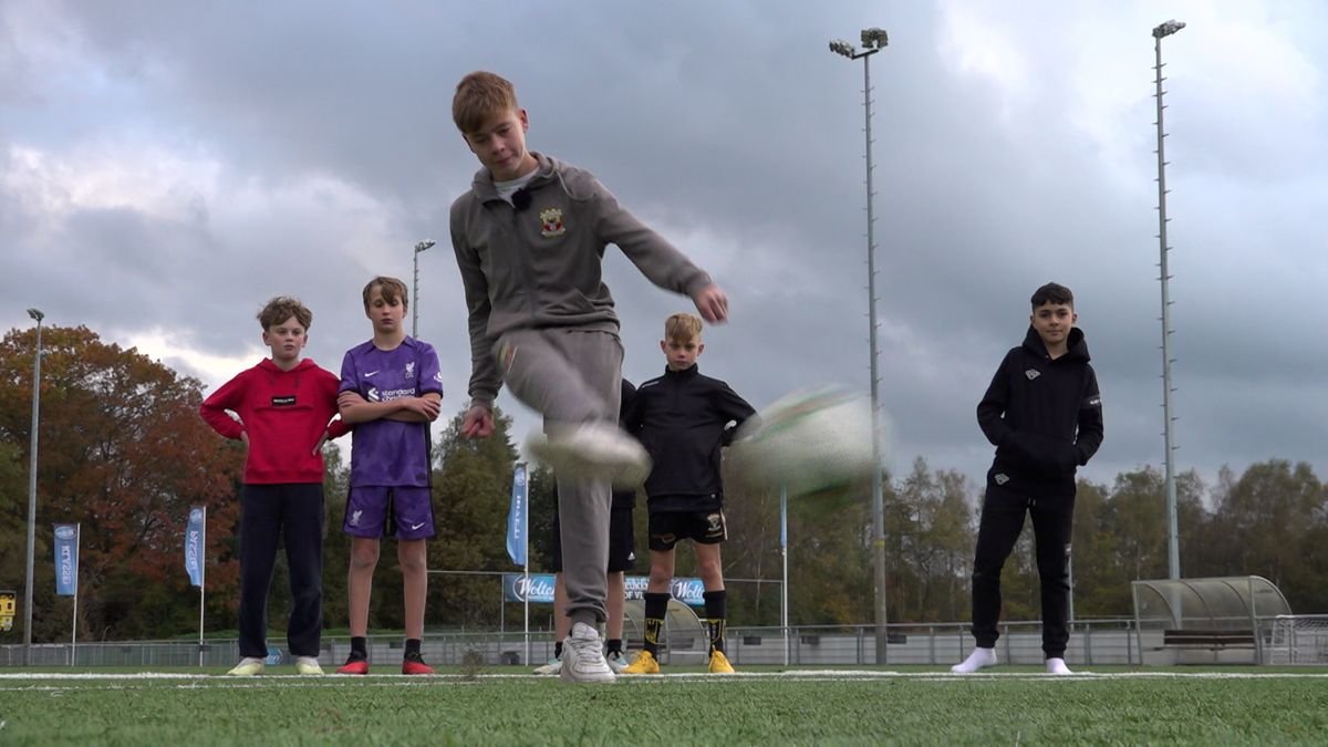 Want to a ball boy like Floris? That's how you do that Ruetir