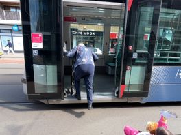 Tramhalte zonder perron? Voor Els (92) is elke centimeter een obstakel