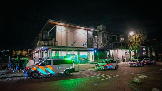 Albert Heijn-caissière bedreigd bij overval, politie pakt man op