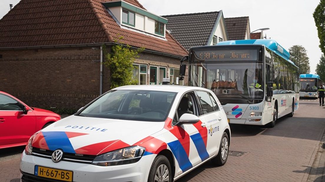 Bussen met besmette arbeiders in Velp.