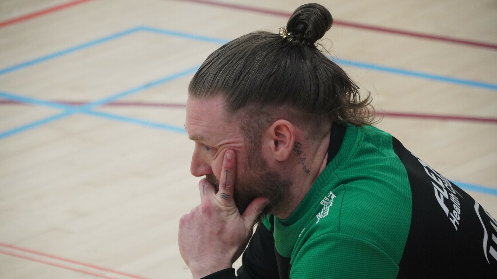 Aalderink coacht zijn laatste wedstrijd in Emmen