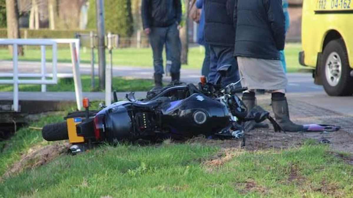 Motorrijder gewond bij aanrijding Punthorst