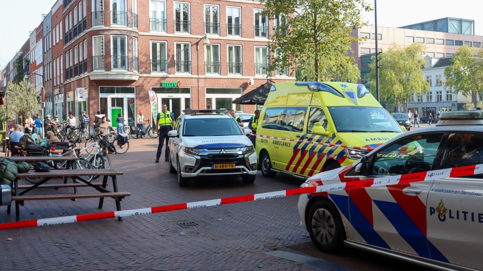 Zes Aanhoudingen Na Steekincident In Centrum Van Leeuwarden - Omrop Fryslân