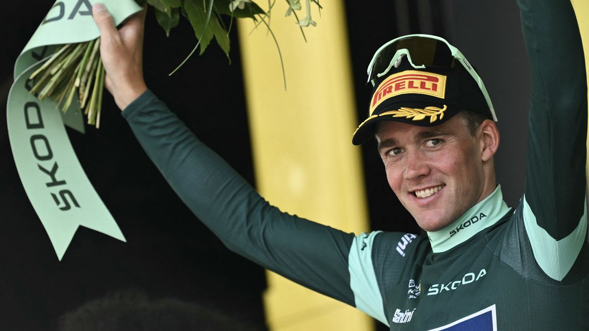 Truidragers Mads Pedersen en Richard Carapaz fietsen in de profronde van Surhuisterveen