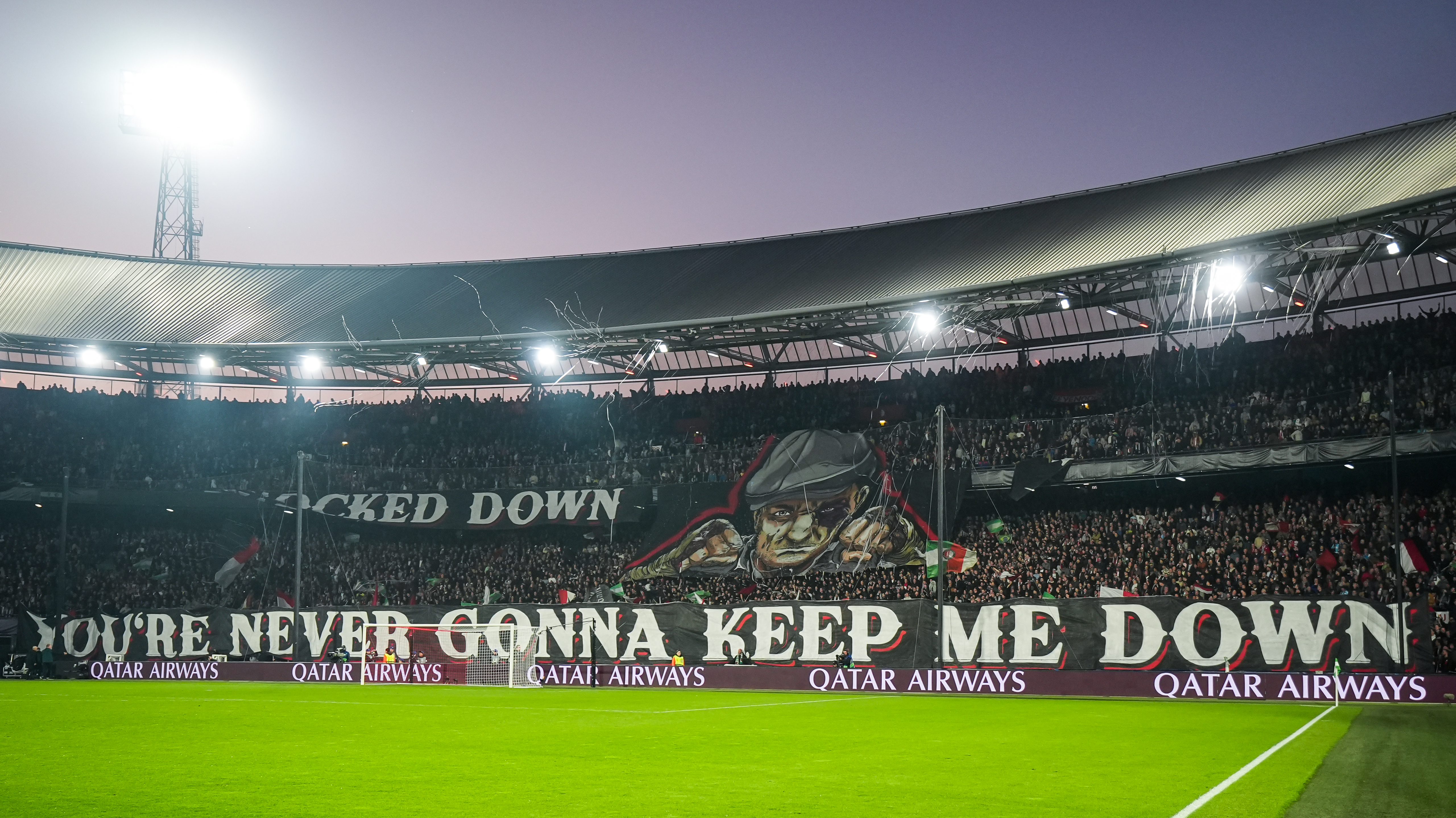 Het spandoek voorafgaand aan het Champions League-duel tussen Feyenoord en Inter