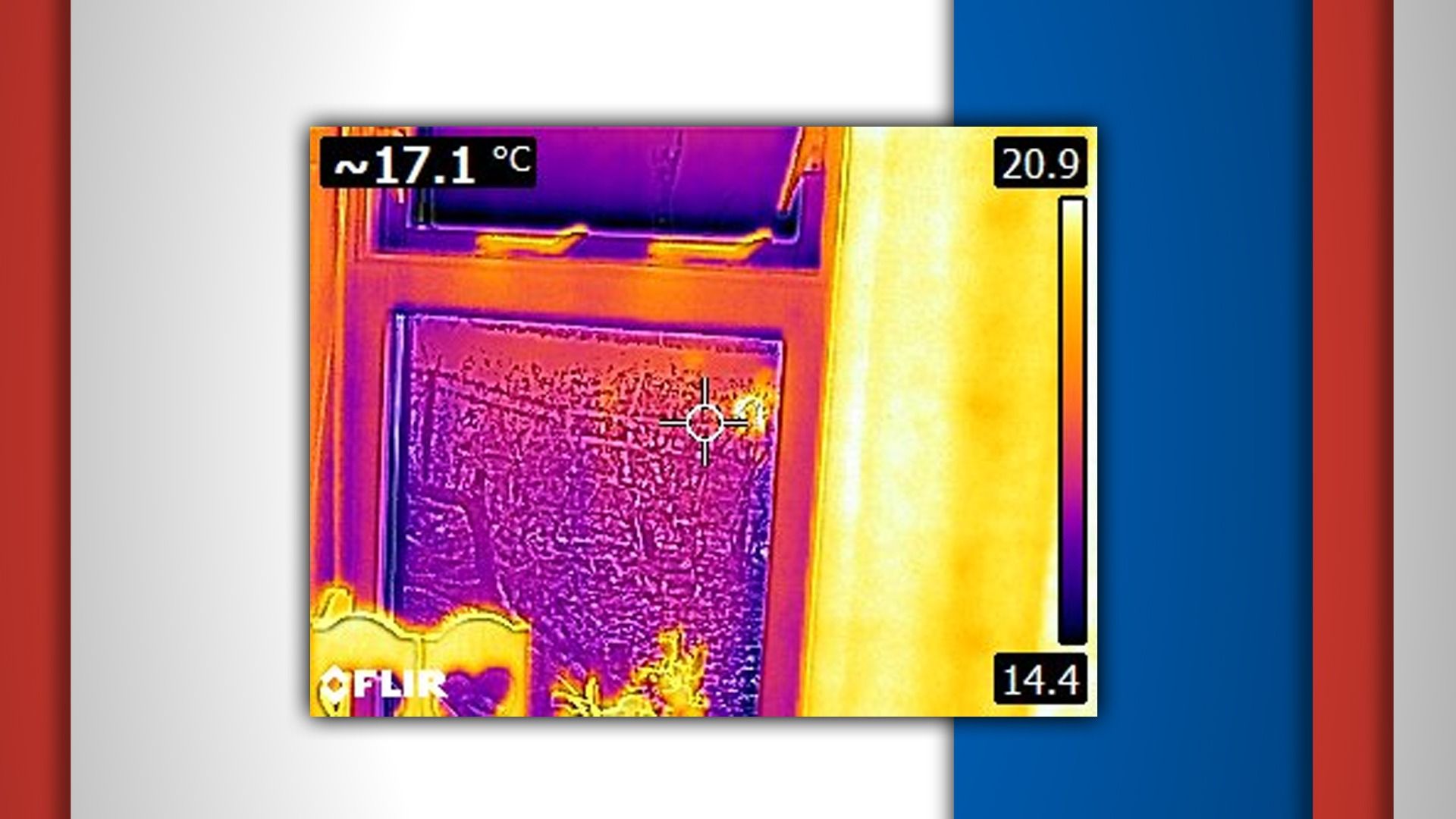 Het warmteverlies is te zien met een warmtecamera: Het paars op de ruit is 14 graden, het geel op de muur 20 graden