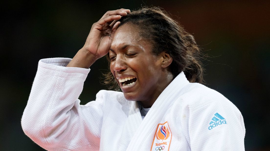 Anicka van Emden in tranen op de Olympische Spelen. 
