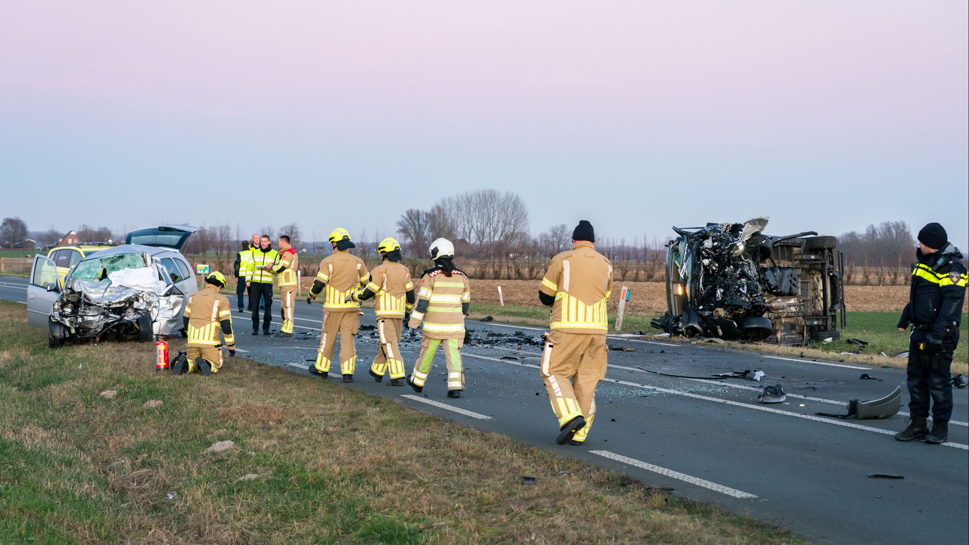 Brandalarm gaat af bij verpleeghuis | Dode bij ongeluk N421.