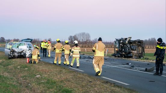 Brandalarm gaat af bij verpleeghuis | Dode bij ongeluk N421. Brandalarm gaat af bij verpleeghuis | Dode bij ongeluk N421.