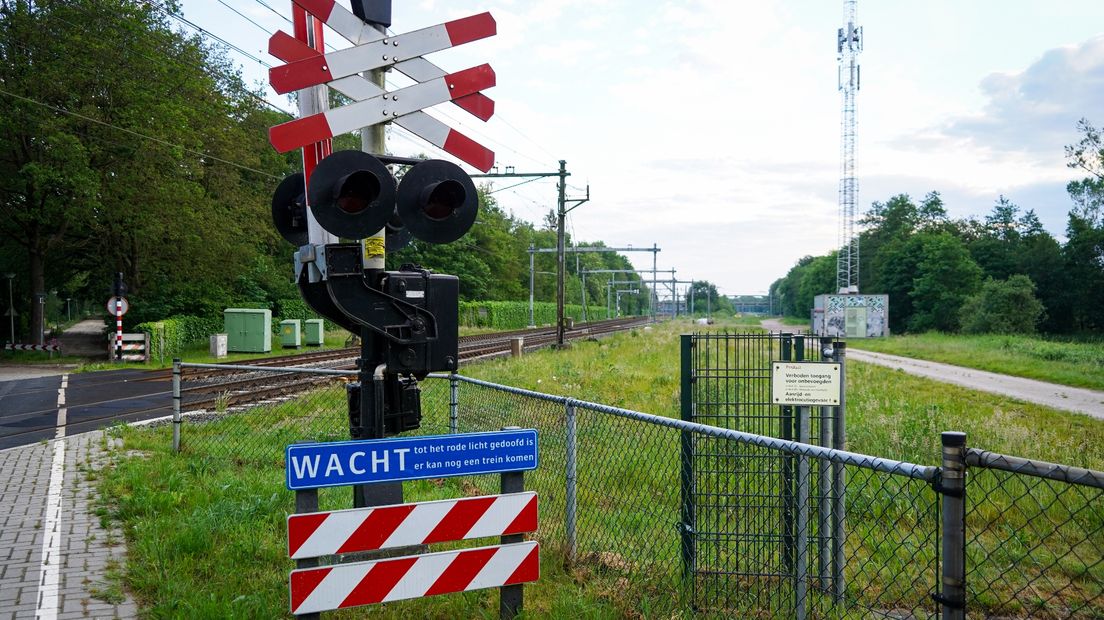 Koperdiefstal langs spoor bij Glimmen: 'Verbazingwekkend dat iemand zijn leven in de waagschaal legt'
