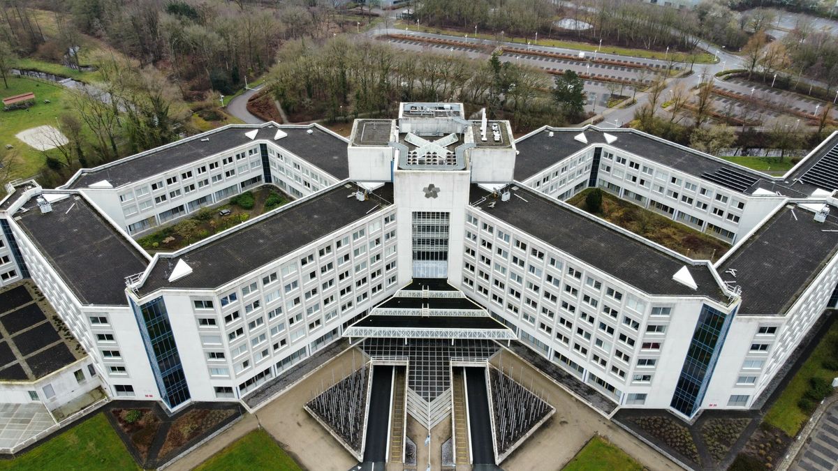 Bestuurder ziekenhuis blij verrast met ingrijpen van gemeente Assen bij verkoop NAM-gebouw