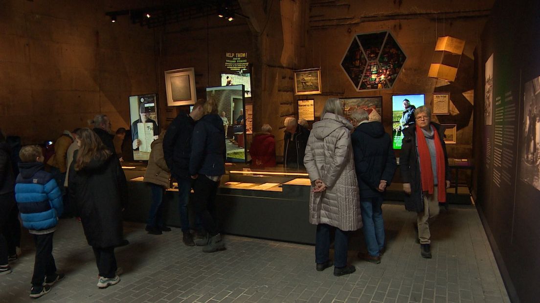 drukte bij open dag watersnoodmuseum