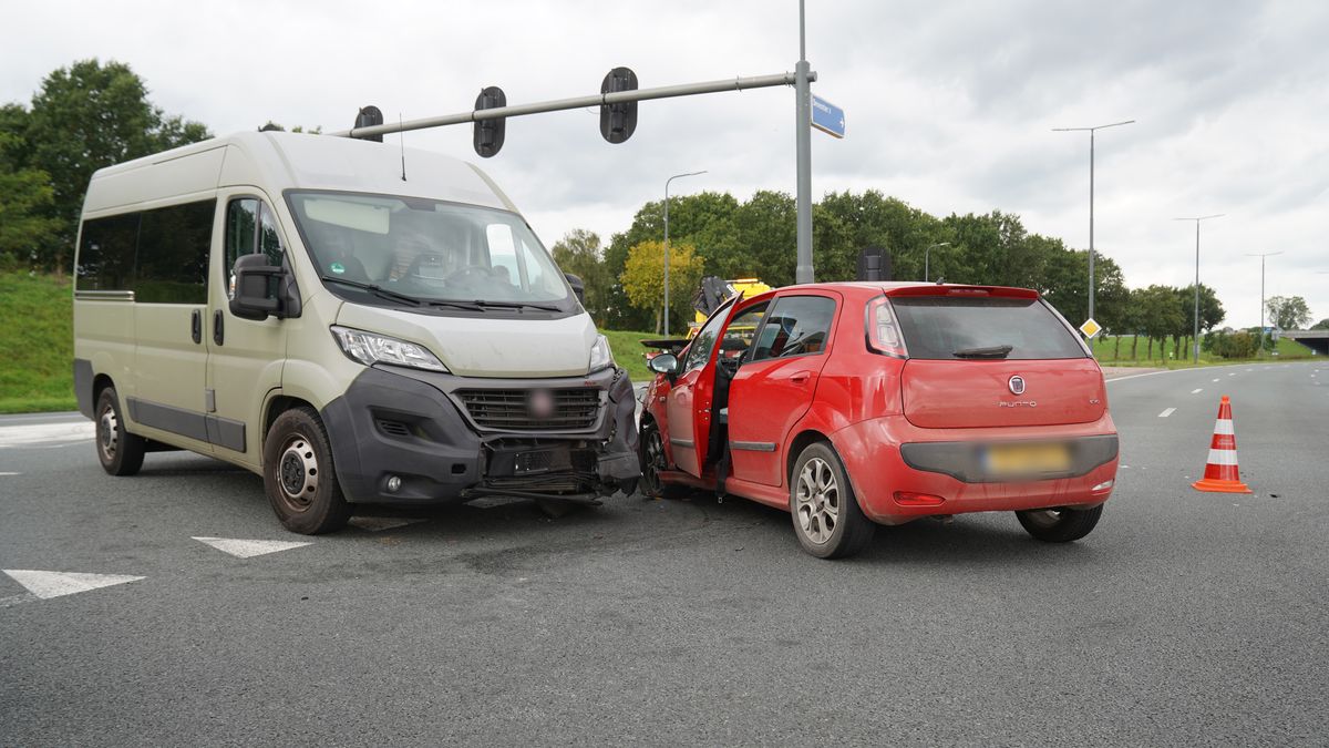 Automobilist gewond bij aanrijding Deventer